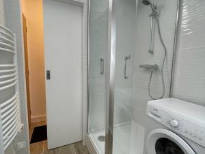 Studio neuf proche plage - 2 pers. - FR-1-837-106