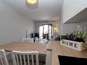 Apartamento cómodo renovado en el corazón del puerto de LEscala - HISP-7-84