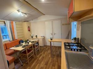 Mobil home avec terrasse - 4 pers. - API-1-52-2027