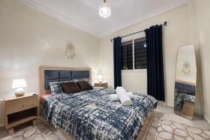 Close to airport, easy access to Medina