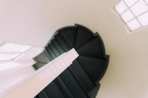Bright & Convenient 1BR in Hakata, Steps from STN