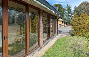 Stunning Home In Merone With Swimming Pool