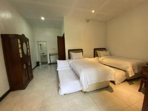 Tripletree Katumbiri Resort