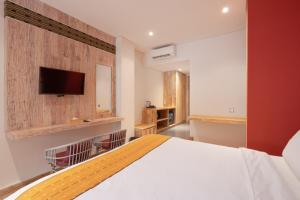 DEJAVU 2.0 HOTEL BAJO KOMODO