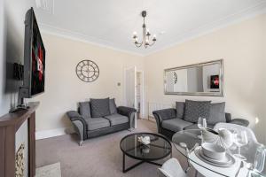 Holburn Central 2 Bedroom Apartment by Duthie Park