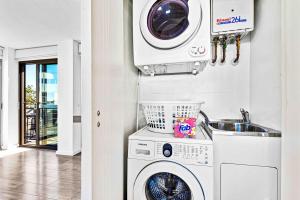 Centre of Newtown 1 BED Apartment