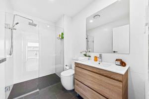 Centre of Newtown 1 BED Apartment