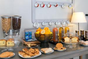Hotels Hotel Edmond Rostand : photos des chambres