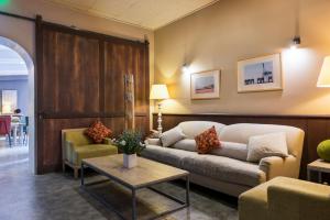 Hotels Hotel Edmond Rostand : photos des chambres