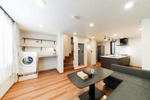 98 Square Meters, Best Location, Free Parking, Luxury 4 Floor Private House with Rooftop, 5 minutes walk to station