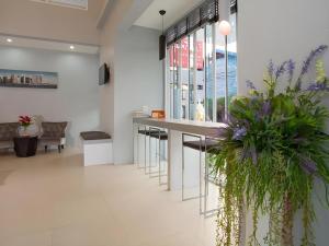 Soontree House Hotel