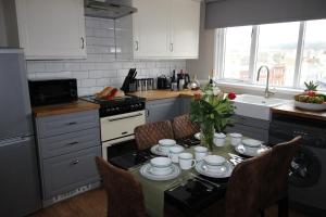 Cornerhouse Apartments 4 Sleeps 5