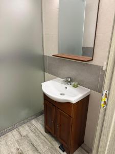 Mav Apartments Hanul cu Peste