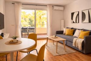 Marina Golf Apartamento con amplia terraza a 600 metros del Mar
