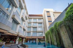 Bedrock Hotel Kuta