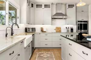 Luxury Hill Country Retreat with Private Pool & Sunset Views Near Wimberley, Texas