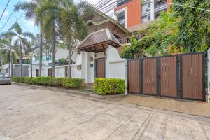 Thai Home INS-style pool Villa 3BR near Hollywood
