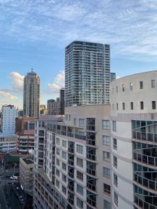 Water views big size cbd apartment Darling harbour