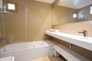 Intempo by Holuxe - 284 - 28 floor