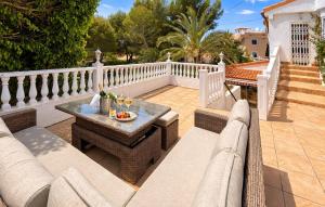 Lovely Home In Pinar De Campoverde