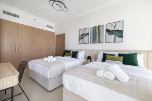 Bright Design 2BR Direct Dubai Mall Access