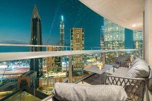 Bright Design 2BR Direct Dubai Mall Access