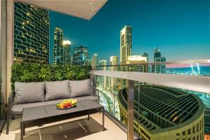 Bright Design 2BR Direct Dubai Mall Access