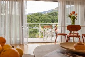 Charming Blue Horizon Apartment