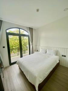 UY LONG Homestay Grand World Phú Quốc