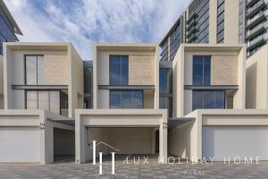 LUX The District One Lagoon View Townhouse