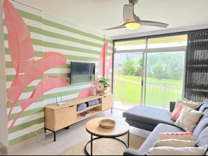 Groundfloor, central toyour beachside bliss!