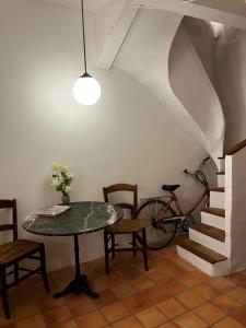 Maison Figue, maison de village Aspiran, lHérault