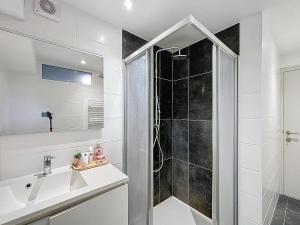 Villa Horizon with jacuzzi close to centre & sea 12pers