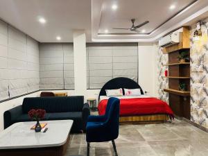 Orchid Studio in Jagatpura, Jaipur by Shvisa