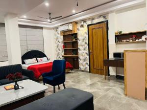 Orchid Studio in Jagatpura, Jaipur by Shvisa