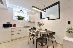 Phaedrus Living Central Athens Flat Skoufa