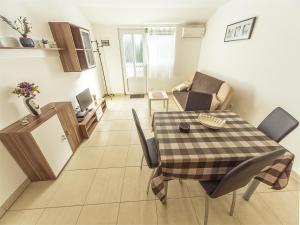 Apartments Katoro Relax 