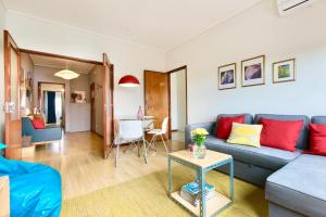 Spacious Bright Ap - no elevator