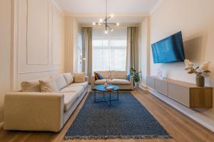 Dilo Apartments - MyGold Apartment 120 SQM