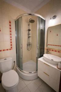 Plac 14- Apartamenty i pokoje w centrum