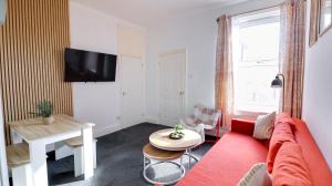 Spacious 3BR Home Perfect for 6 Guests