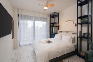 Eridanus Ceramis Suites