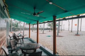 Nexus Homestay - Beach Faced Cottage B