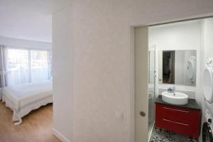 Appartement moderne et climatisé à 10 min à pied des plages Cannes La Bocca