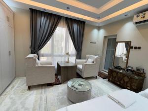 ALLATHBIAH Inn
