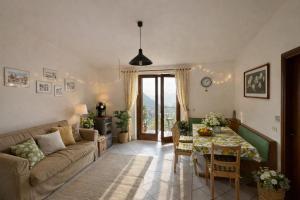 Oasi di Tuma Balcony Lake View