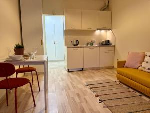 Studio 110 by COSHER