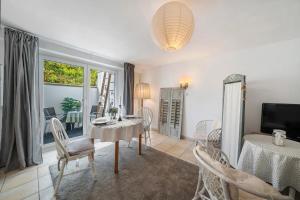 Ferienwohnung „bei Julia“ – Ruhe, Garten & Kaiserstuhl-Genuss