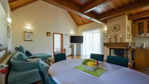 Villa Panorama Hill by Villas Guide