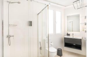 Infinitely Pink Suite Picasso-Inspired REMS